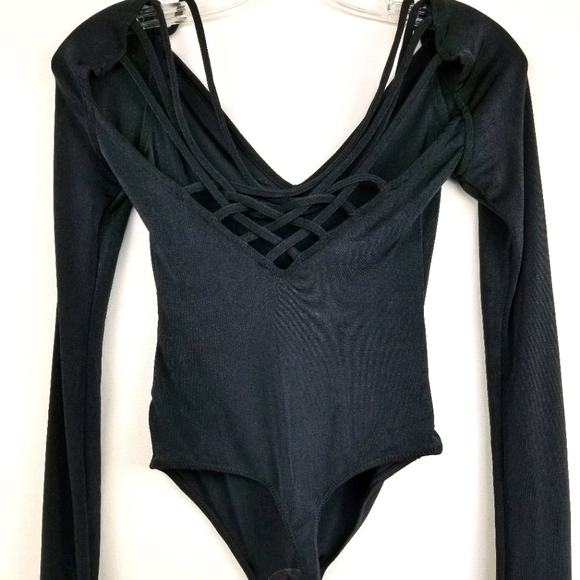 New Free People Don't Be Cross Black V-neck Long Sleeve Bodysuit Size XS - Picture 3 of 12